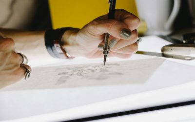 How much does it cost for a designer to create a Logo?